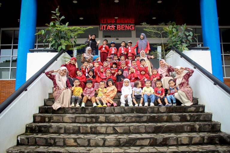 Kunjungan Edukatif TK LAB School: Mengenal Dunia Literasi di Perpustakaan Universitas Bengkulu